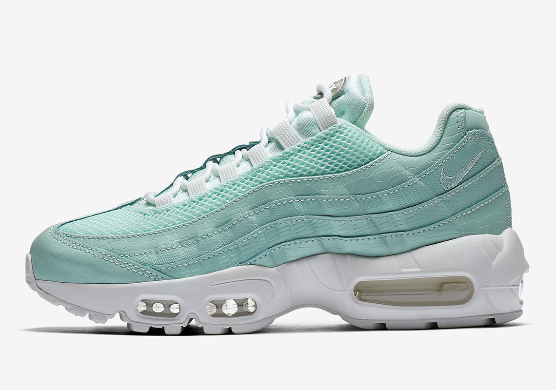 Nike Air Max 95 807443 300 3