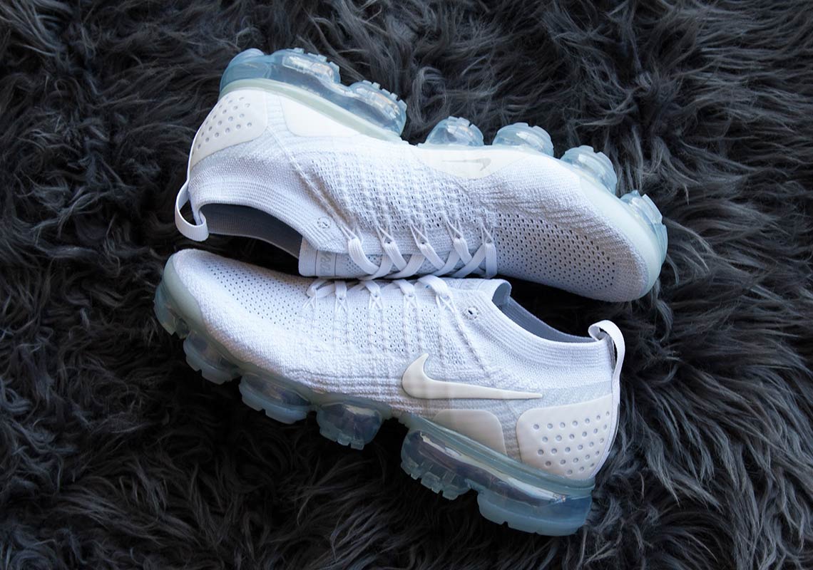 The Nike Vapormax 2 Brings Back "Pure Platinum"
