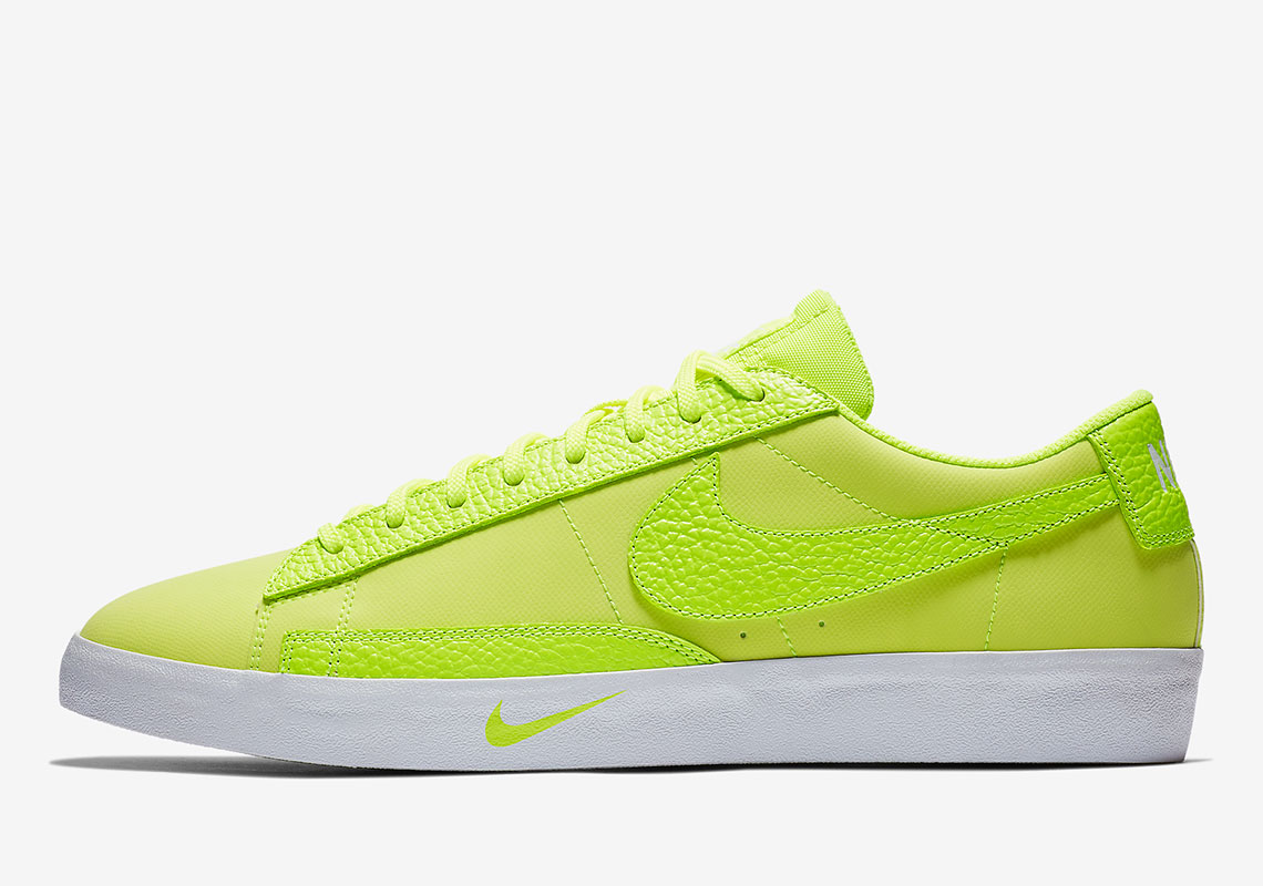 Nike Blazer Low At6163 700 1