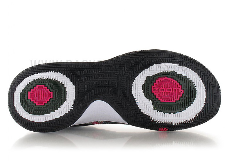 Nike Kyrie Low 1 Ao8979 002 1