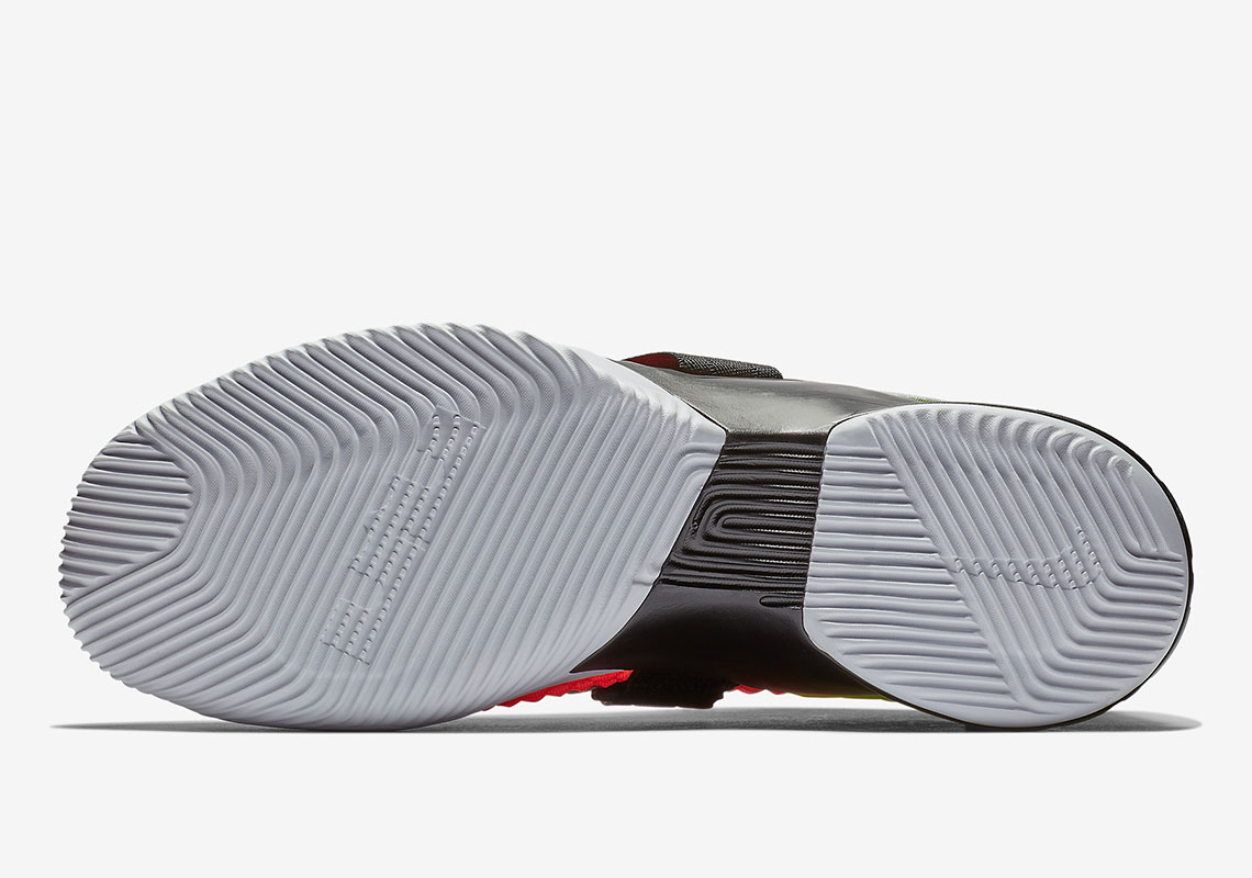 Nike Lebron Solider 12 Sfg Ao4054 800 2