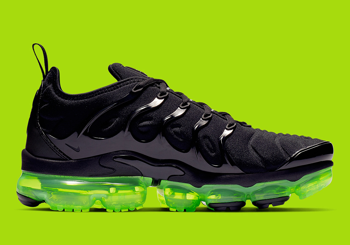 Nike Vapormax Plus 924453 015 3