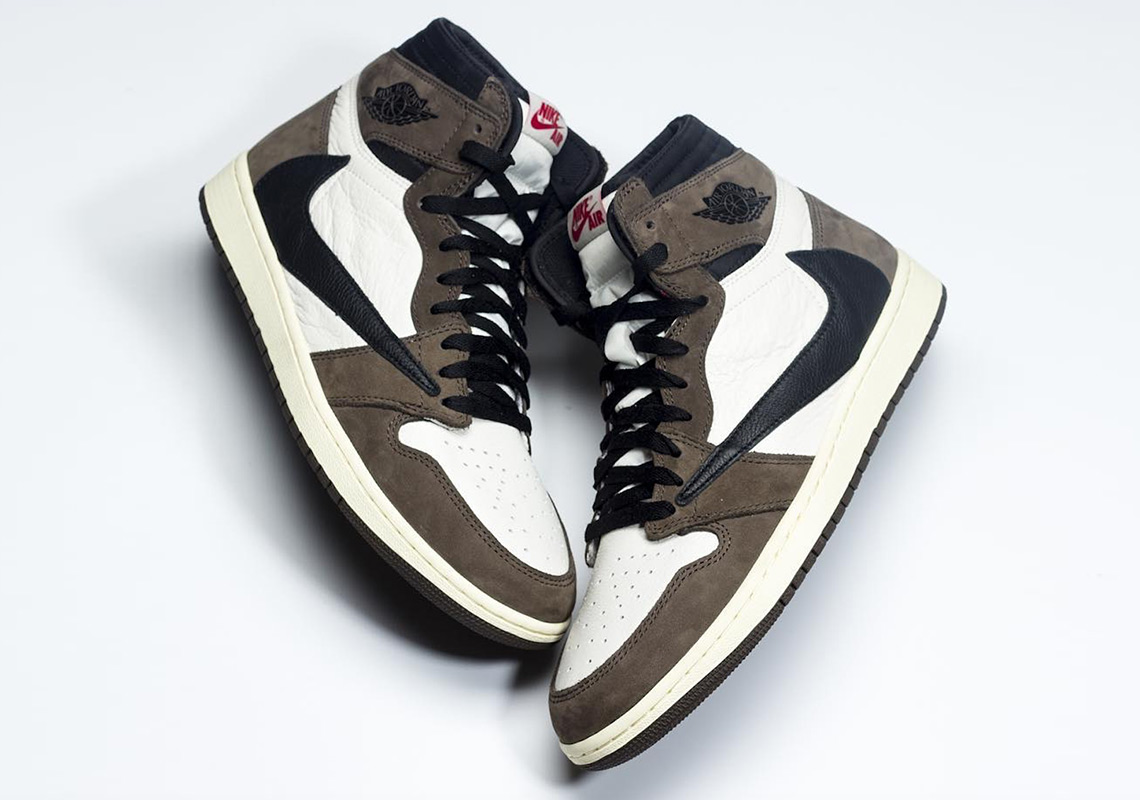 Travis Scott's Air Jordan 1 Features Five Key Details