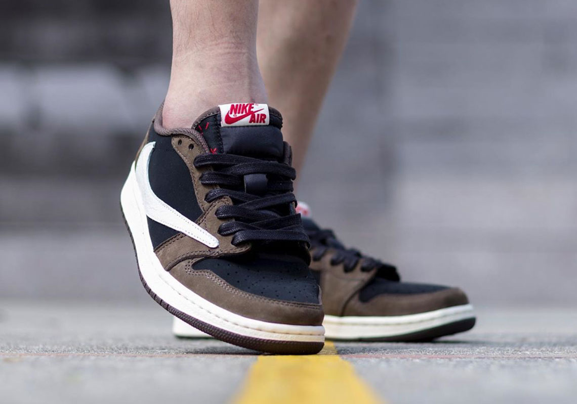Travis Scott Air Jordan 1 Low Cq4277 001 2