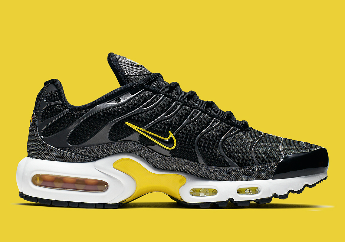 Nike Air Max Plus Black Yellow Cn0142 001 3