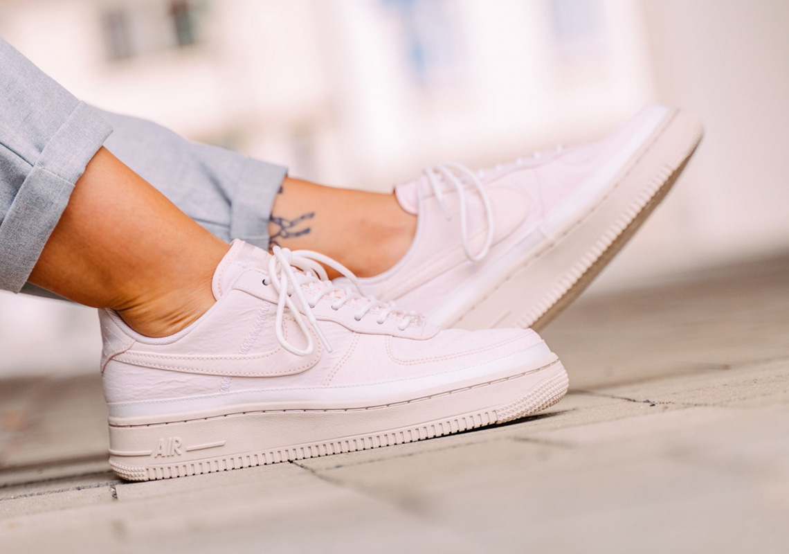 Nike Air Force 1 Wmns Soft Pink Aa0287 604 1