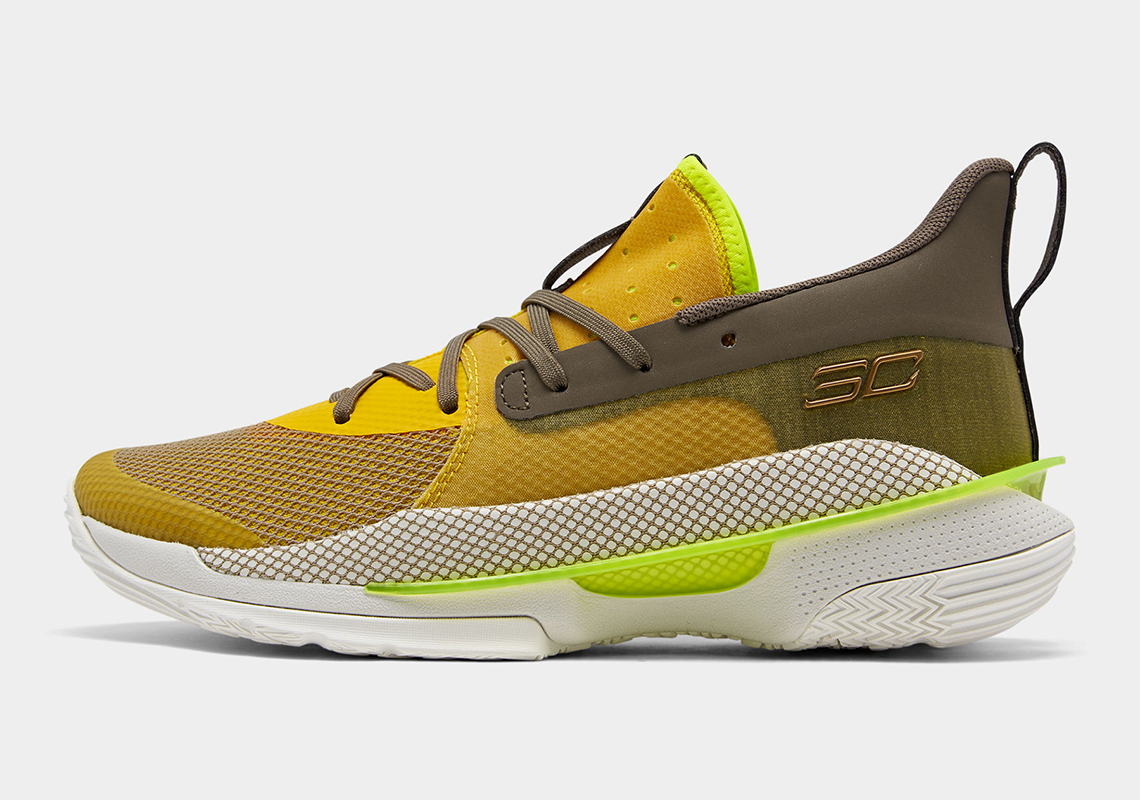 Ua Curry 7 Zepellin Yellow 1