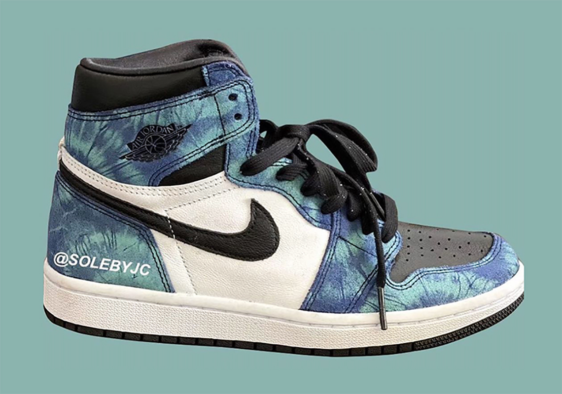 First Look At The Air Jordan 1 Retro High OG "Tie Dye" For Women