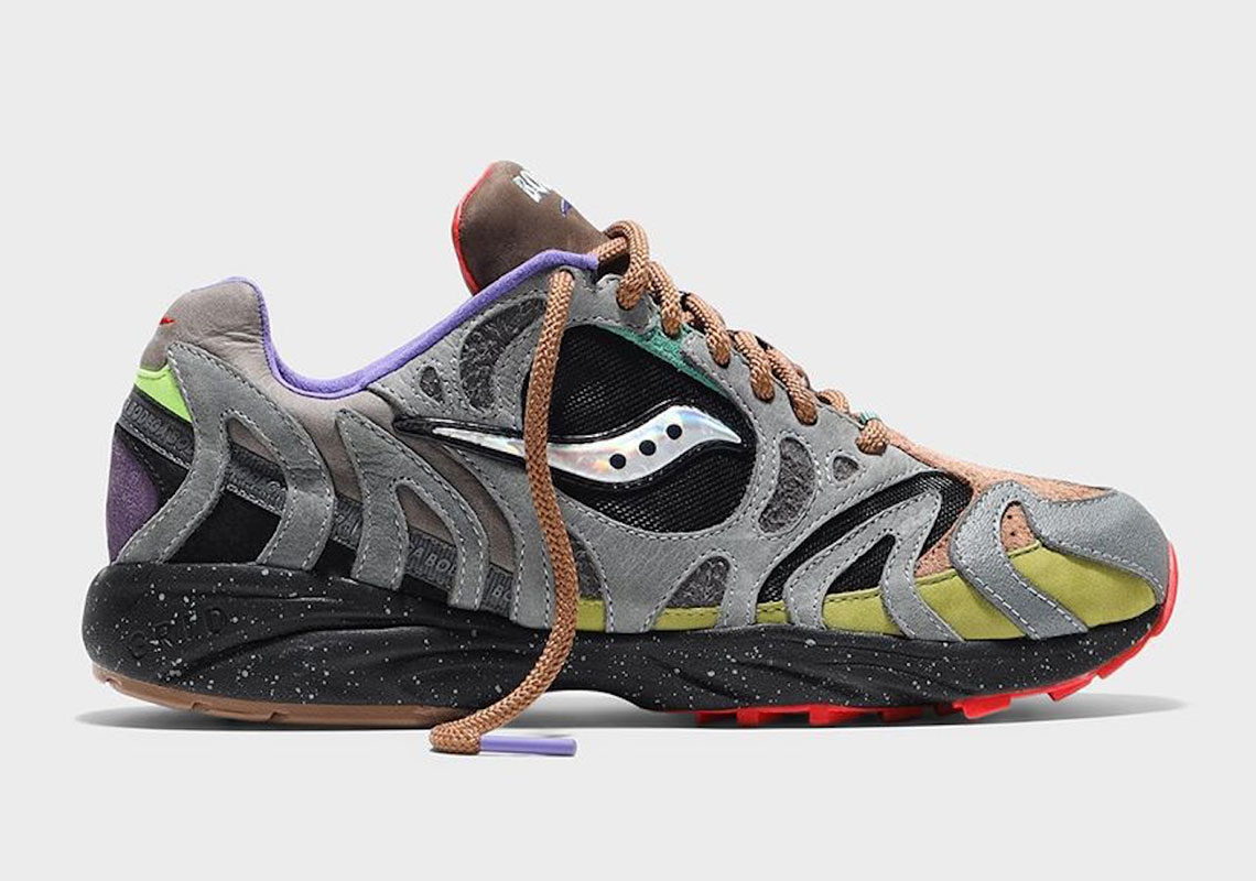 Bodega And Saucony Present The Grid Azura 2000 “Ever Ready”