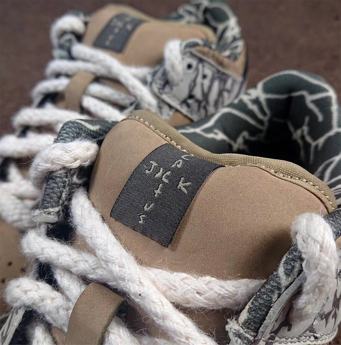 Travis Scott Nike Sb Dunk Low Summer 2020 6
