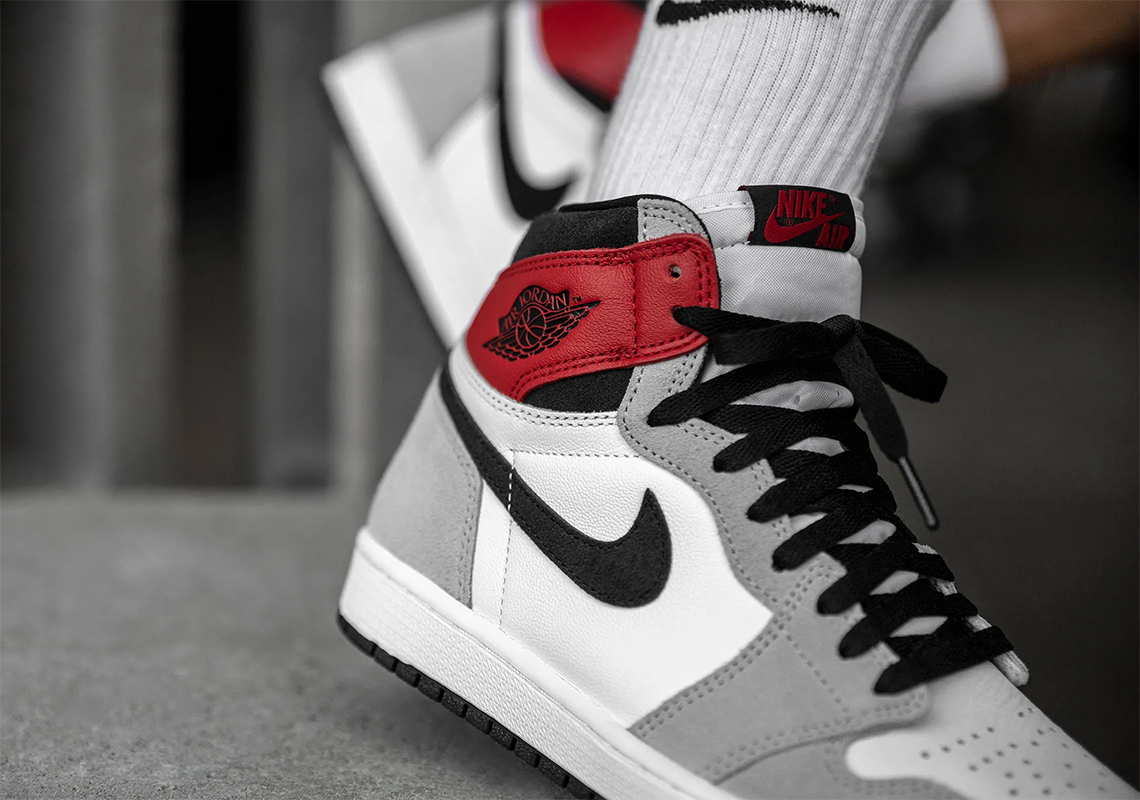 Air Jordan 1 High Light Smoke Grey 555088 126 2