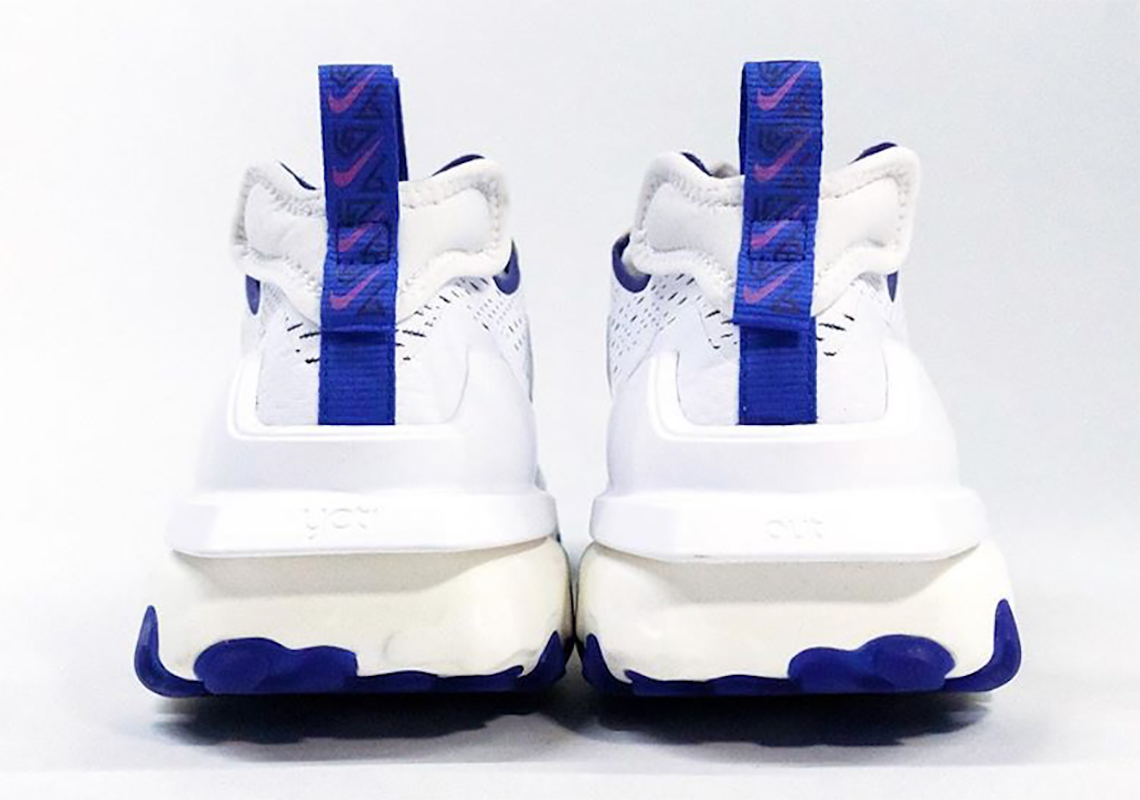 Yeti Out Nike React Vision White 1