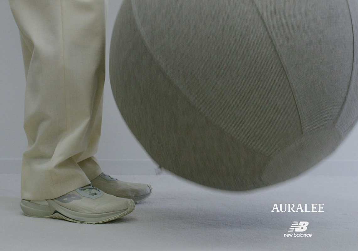 Auralee New Balance Fuel Cell Speedrift 8