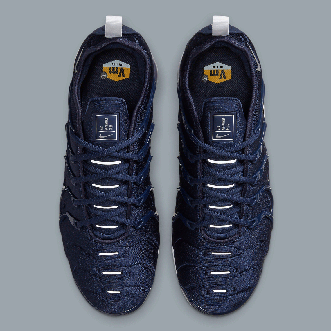 Nike Vapormax Plus Dh0611 400 1