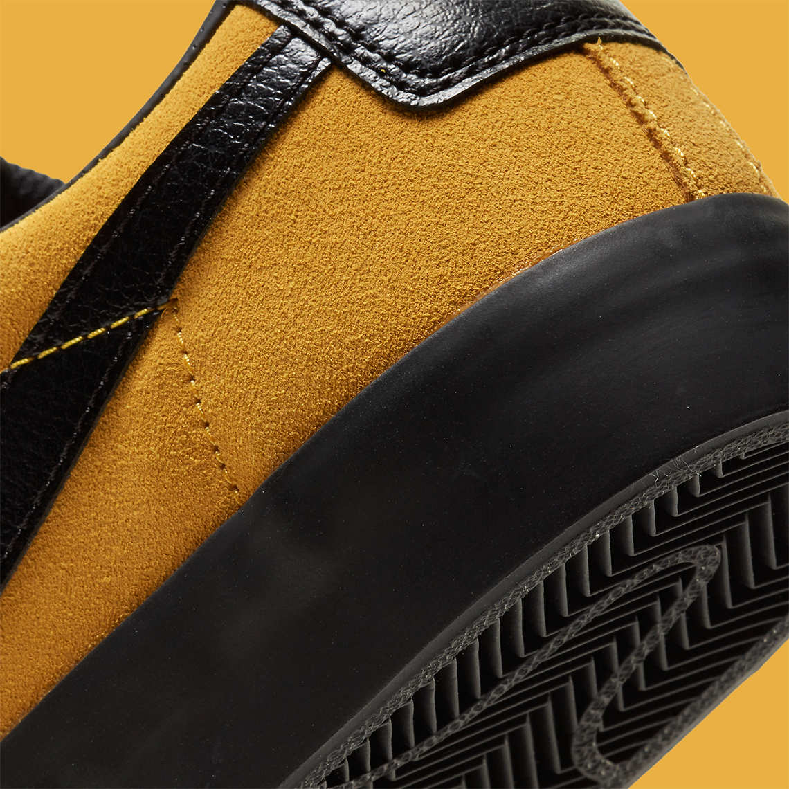Nike Sb Blazer Low Gt University Gold Black 704939 700 1