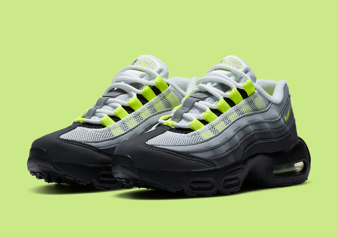 Nike Air Max 95 Ps Neon Cz0948 001 1