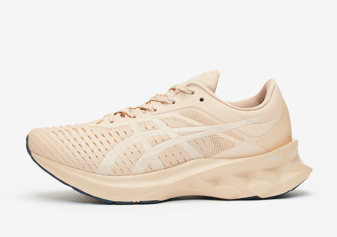 Sns Asics Novablast 2021 05