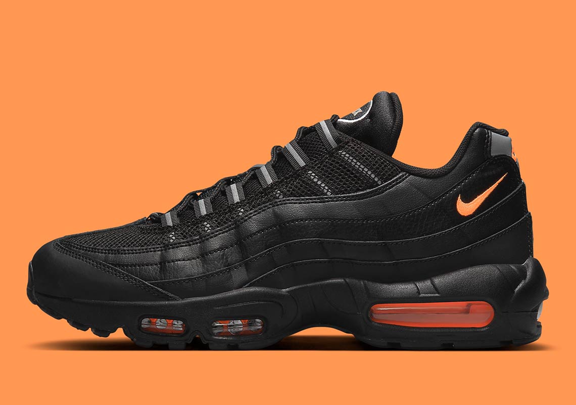 A "Halloween" Look Appears On The Nike Air Max 95