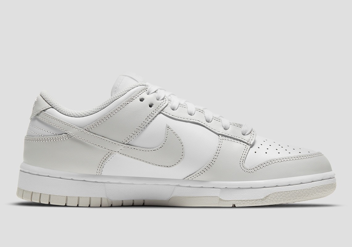 Nike Dunk Low Wmns Photon Dust 3