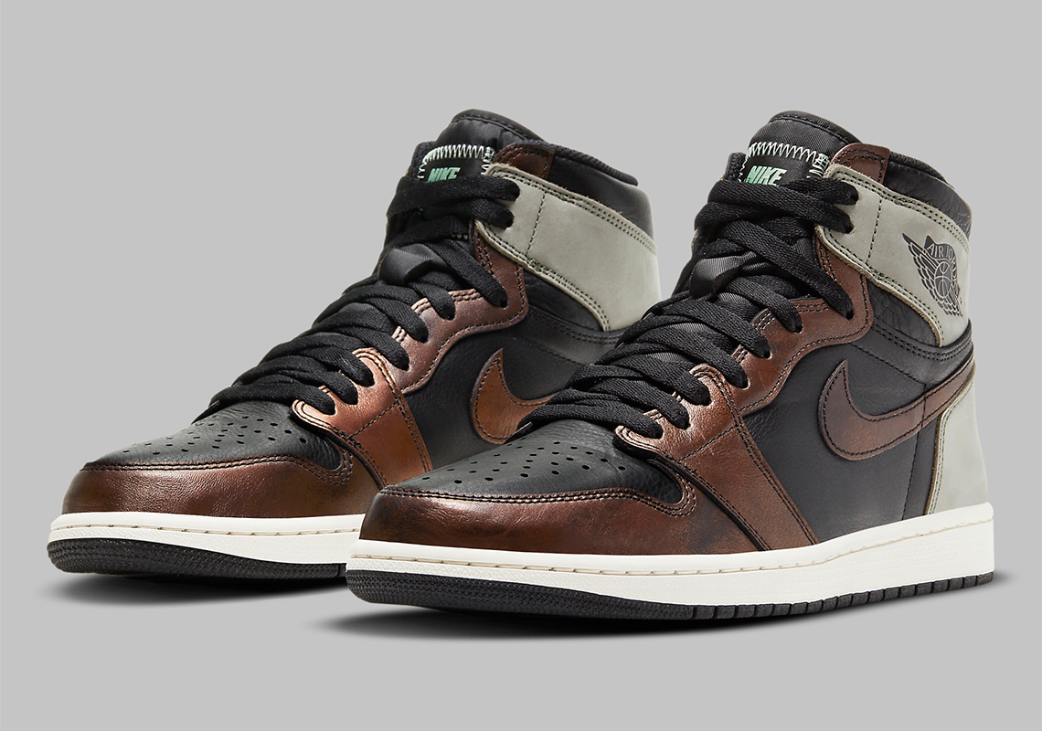 Official Images Of The Air Jordan 1 Retro High OG “Patina”