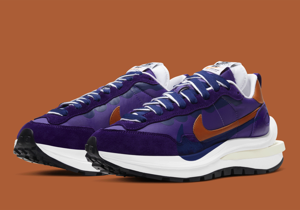 Sacai Nike Vaporwaffle Dark Iris Dd1875 500 05