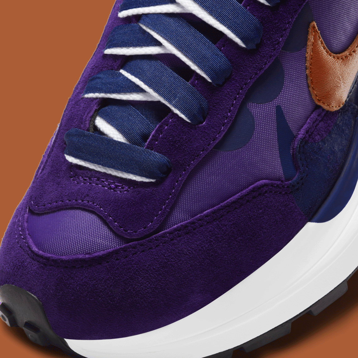 Sacai Nike Vaporwaffle Dark Iris Dd1875 500 07