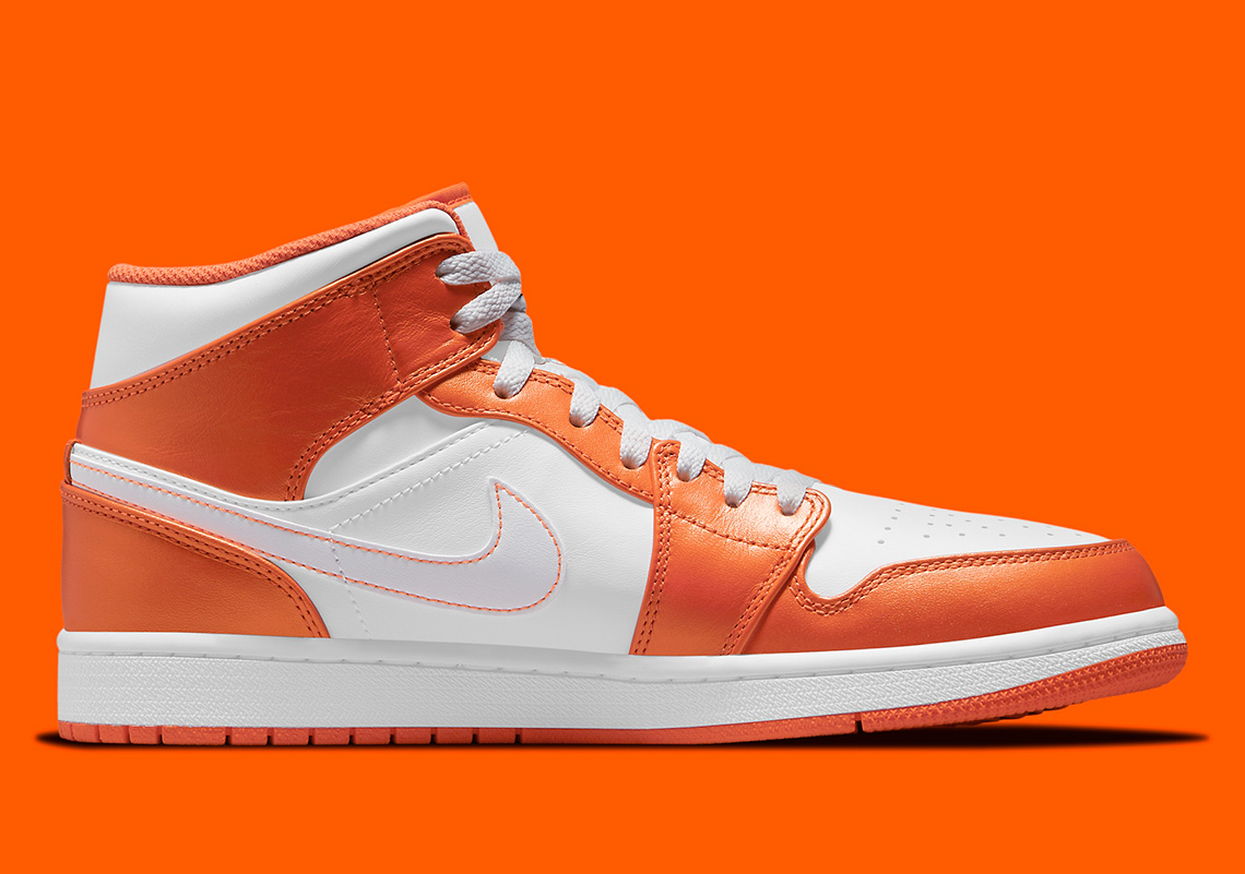 Air Jordan 1 Mid Dm3531 800 Release Info 2