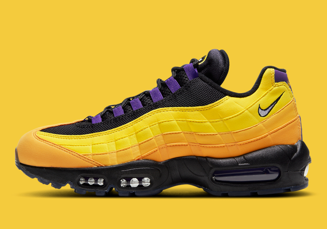 Nike Air Max 95 Home Team Cz3624 001 7