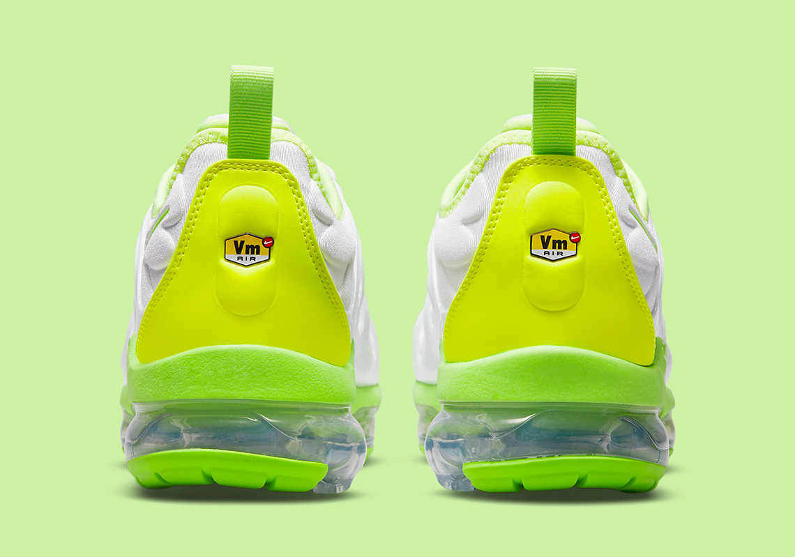 Nike Vapormax Plus Dj5975 100 5