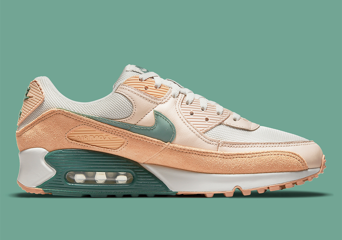 Nike Air Max 90 Prm Light Bone Dutch Green Shimmer Dm2829 002 1