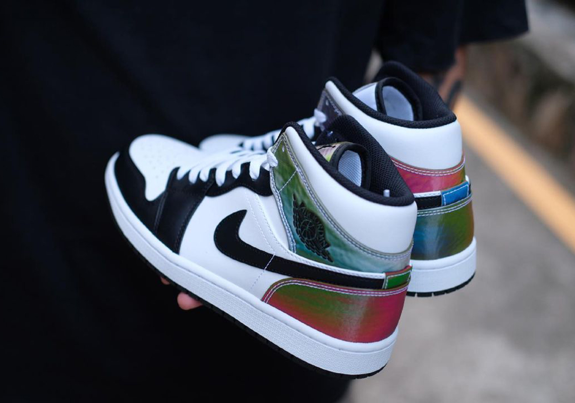 Air Jordan 1 Mid Heat Reactive 2