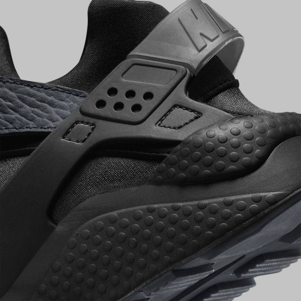 Nike Air Huarache Black Dj6890 001 8
