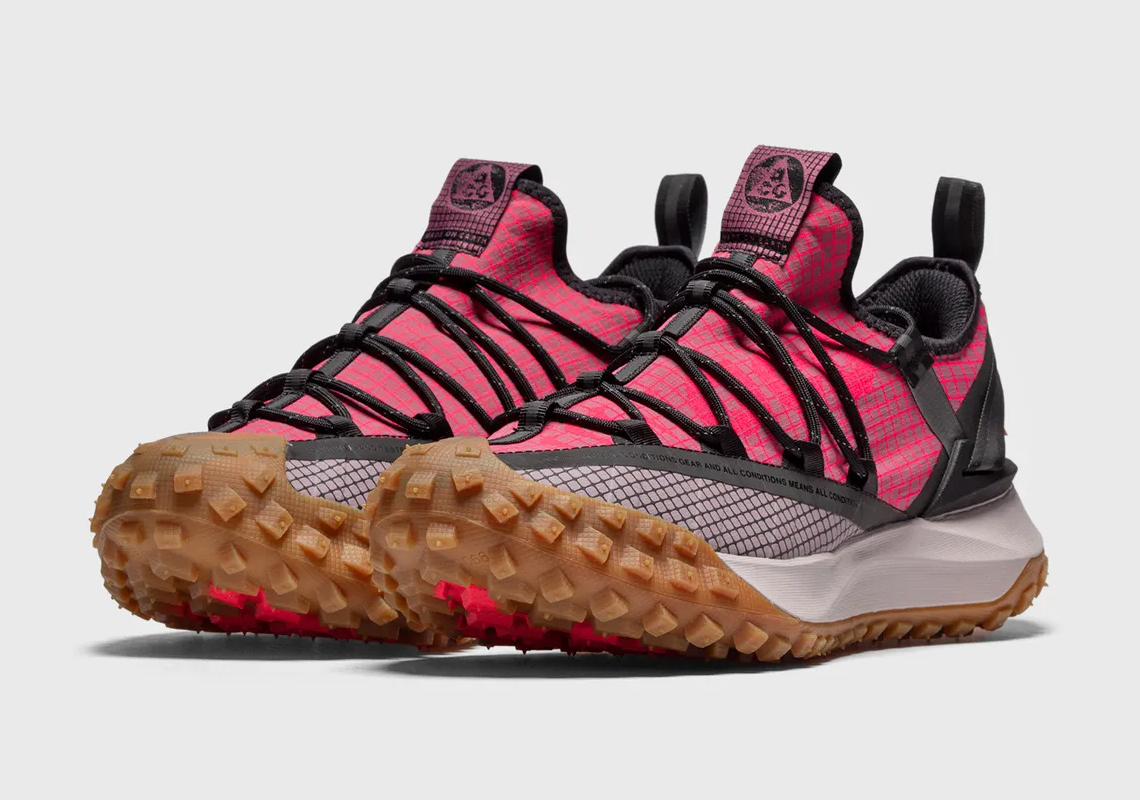 The Nike ACG Mountain Fly Low Returns In "Light Mulberry"
