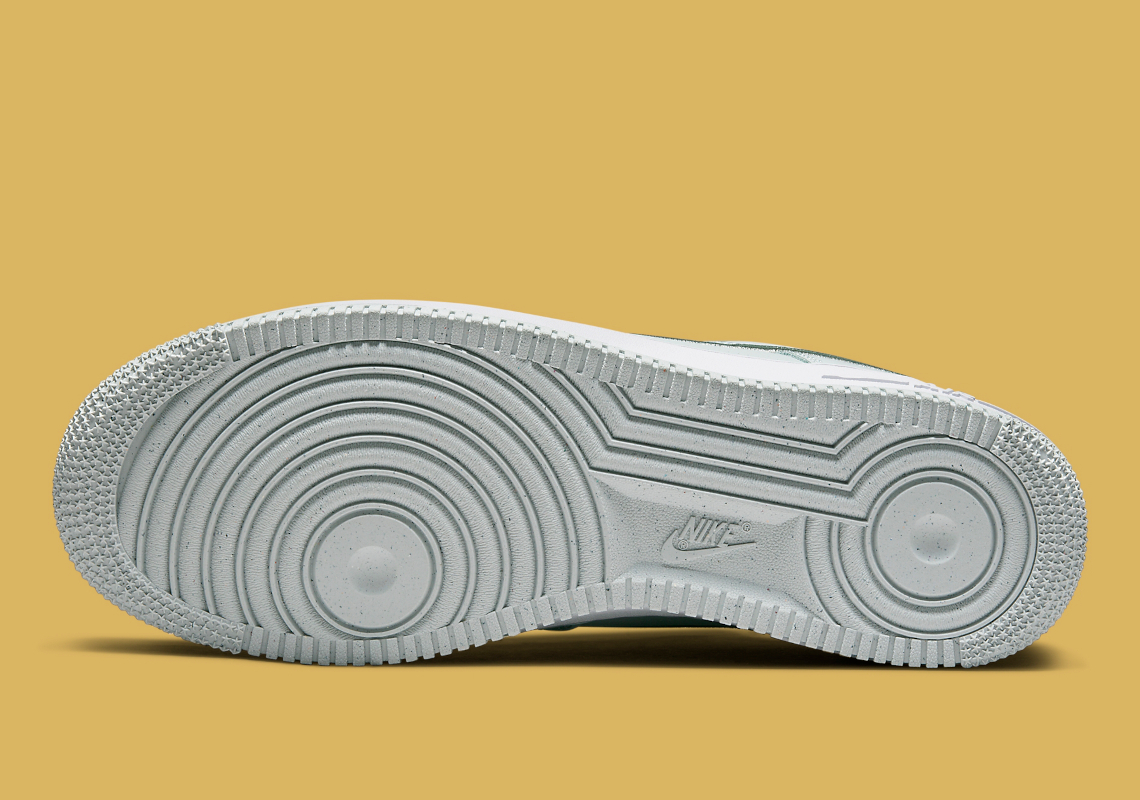 Nike Air Force 1 Low Dn4925 001 1