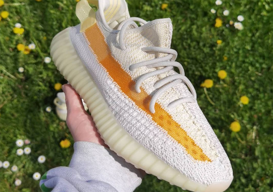 Aidas Yeezy Booost 350 V2 Light Gy3438