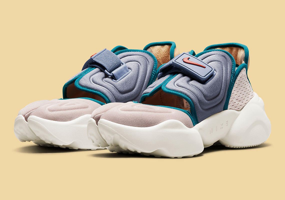 Earth Meets Water With This "Fossil Stone" And "Ash Slate" Nike Aqua Rift