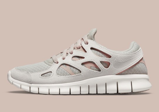 Faint “Pure Platinum” Lands On The Nike Free Run 2