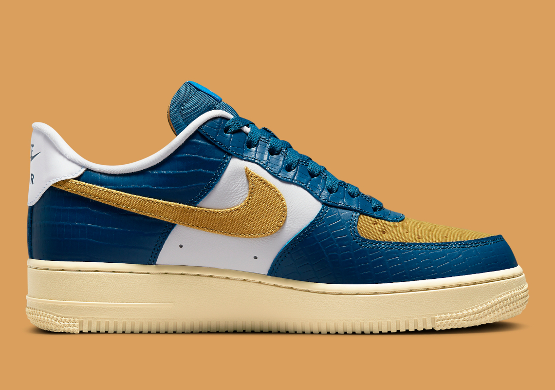 Undefeated Nike Air Force 1 Low Dm8462 400 1