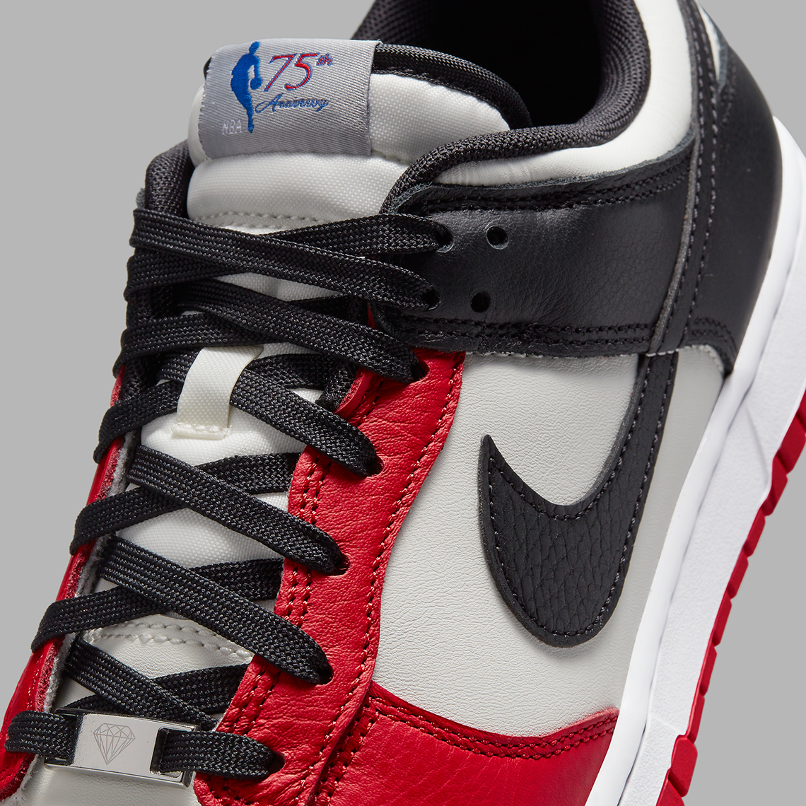 Nike Dunk Low Nba 75th Anniversary Bulls Dd3363 100 1