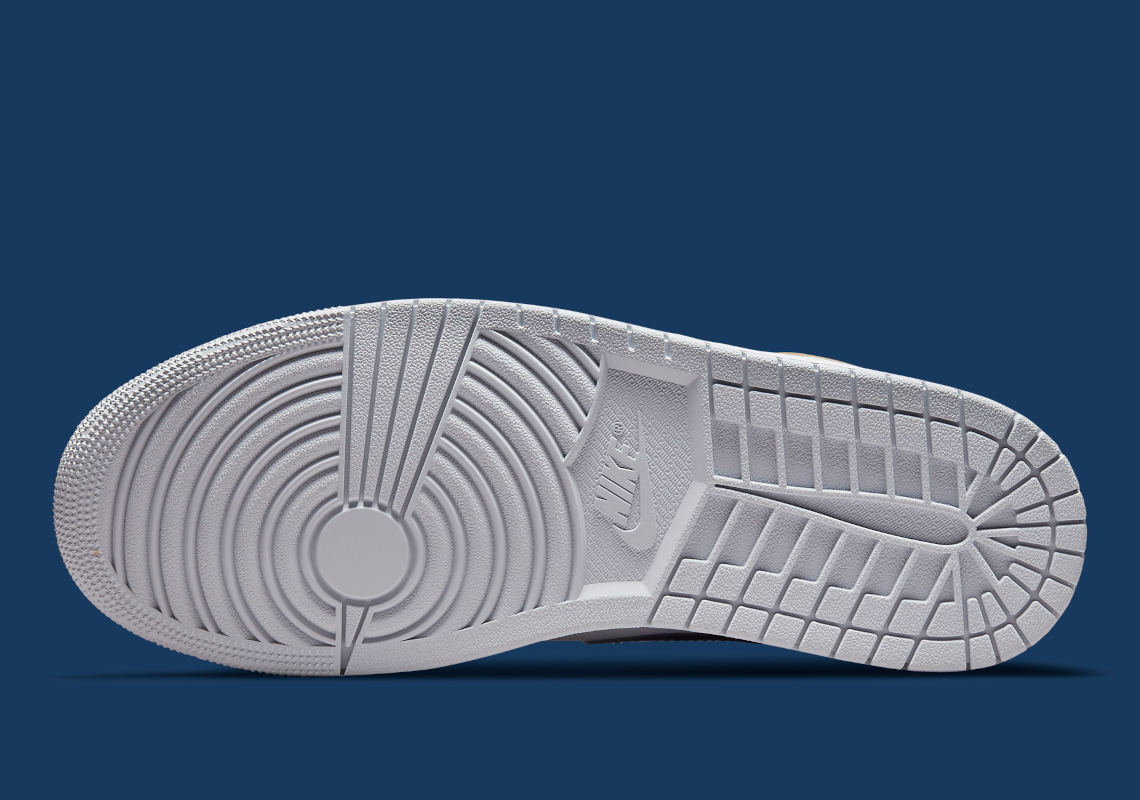 Air Jordan 1 Mid Do6726 100 8 1