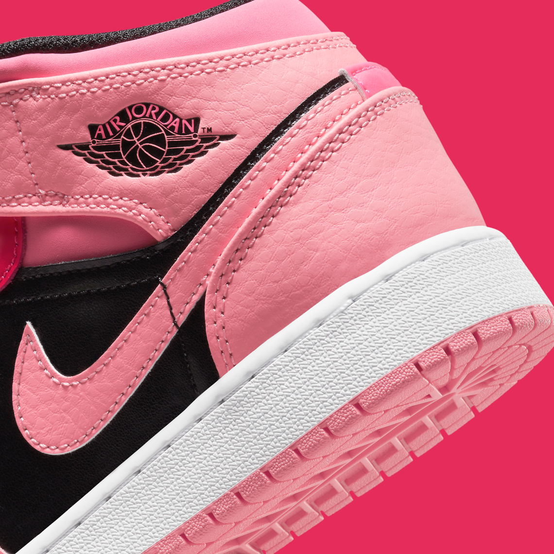 Air Jordan 1 Mid Gs 554725 662 8