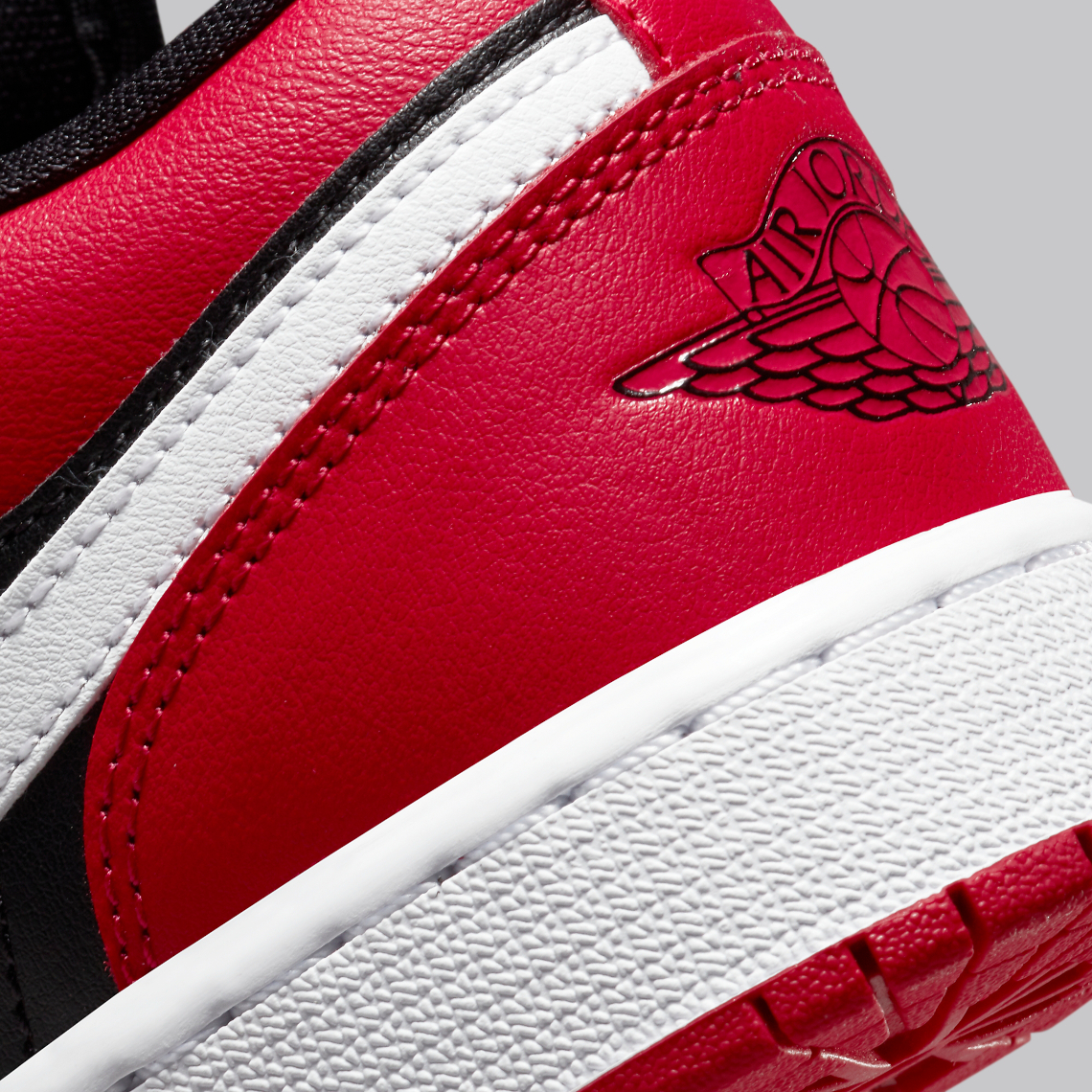 Air Jordan 1 Low Gs 553560 061 6
