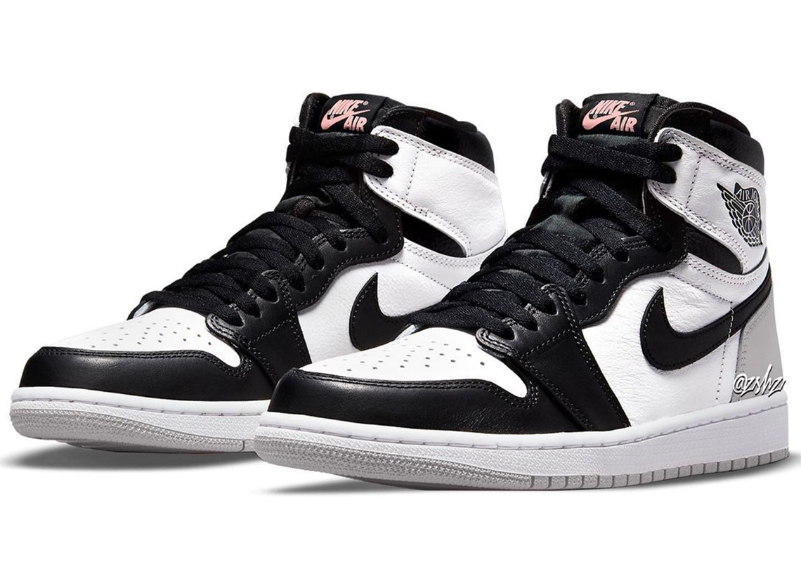 The Air Jordan 1 Retro High OG "Stage Haze" Expected May 2022