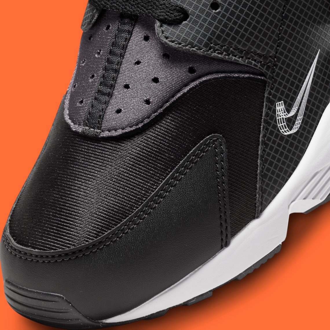 Nike Air Huarache Dr0152 001 1