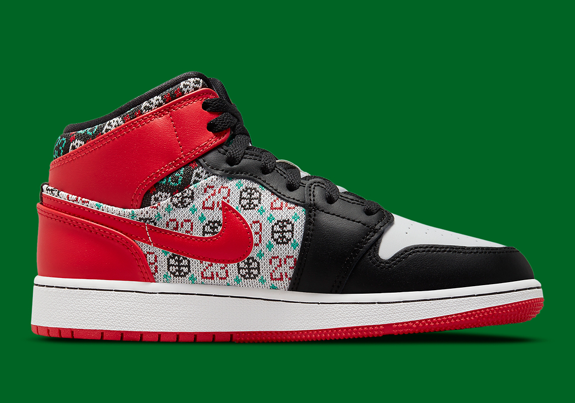 Air Jordan 1 Mid Gs Ugly Christmas Sweater Dm1208 150 7