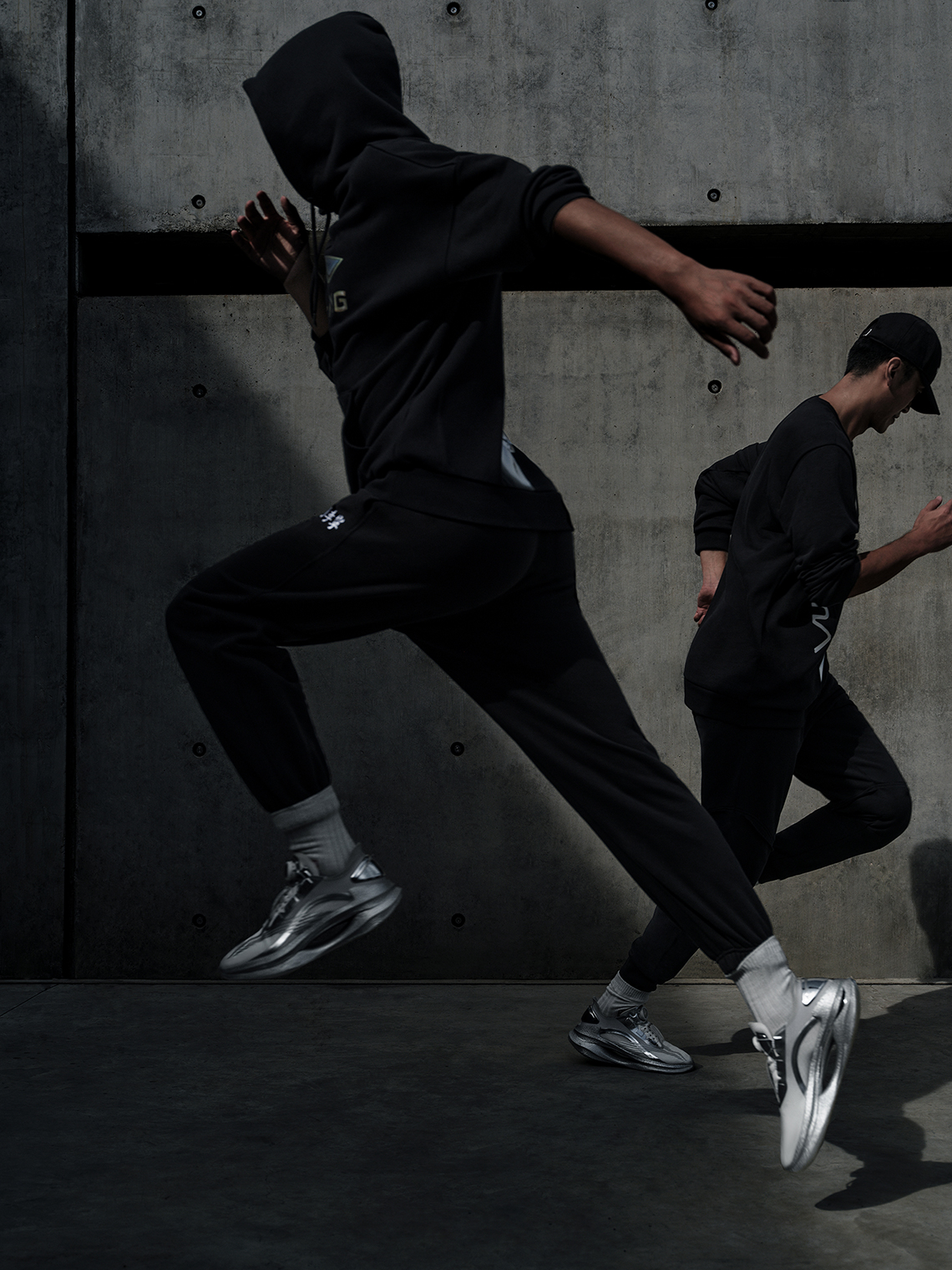 Hajime Sorayama Li Ning Shadow 2