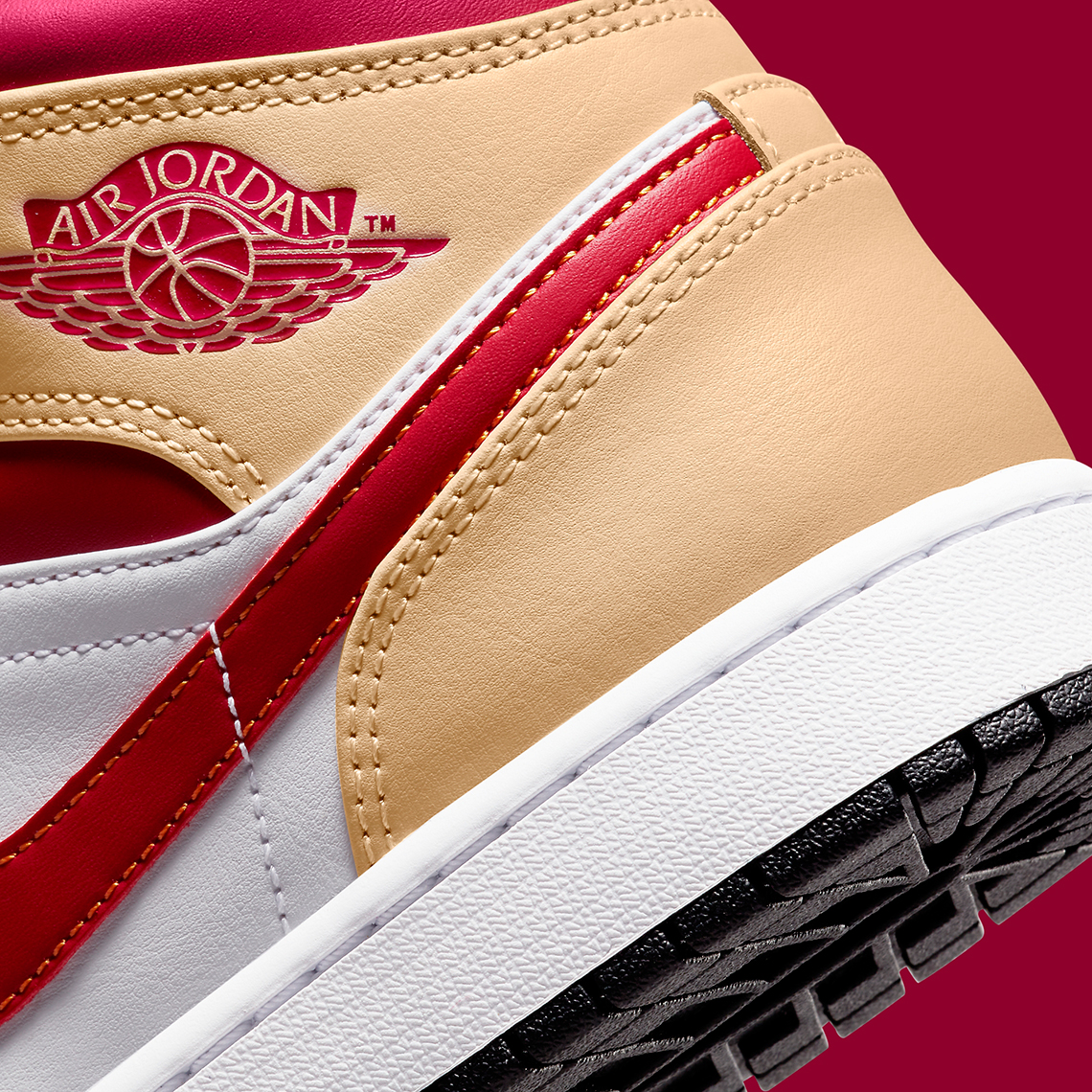 Air Jordan 1 Mid 554724 201 8