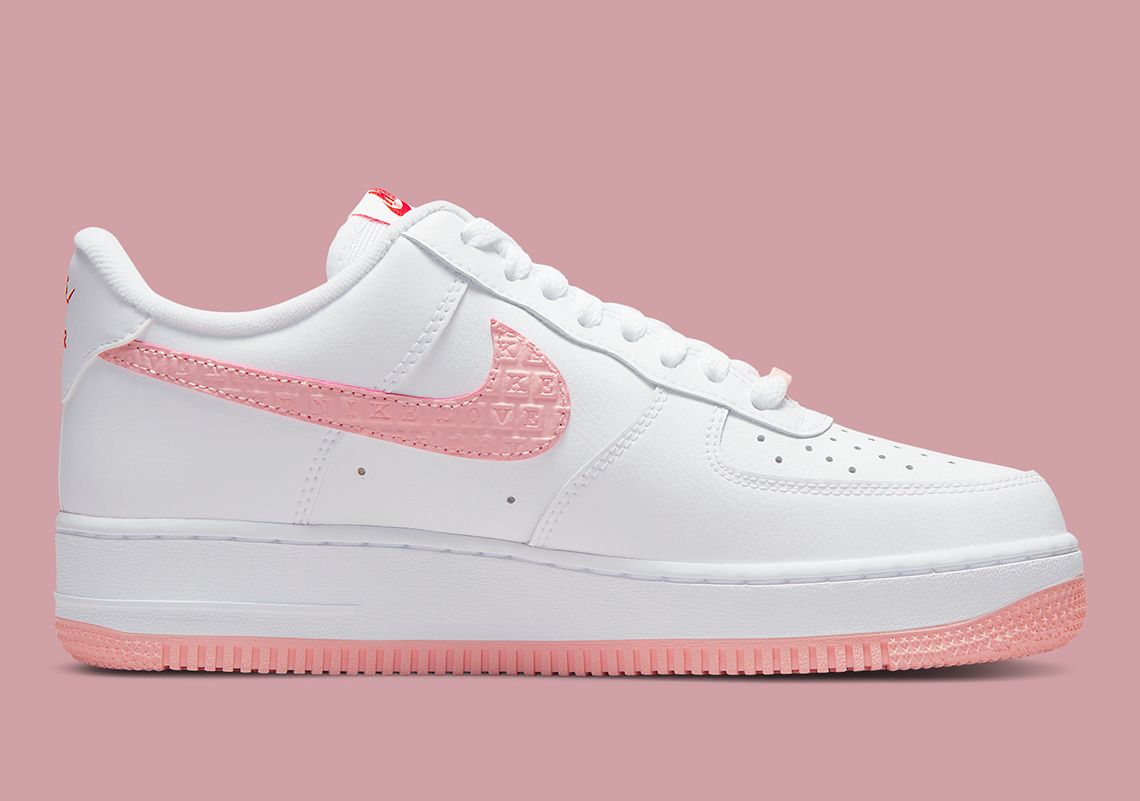 Nike Air Force 1 Valentines Day Dq9320 100 1