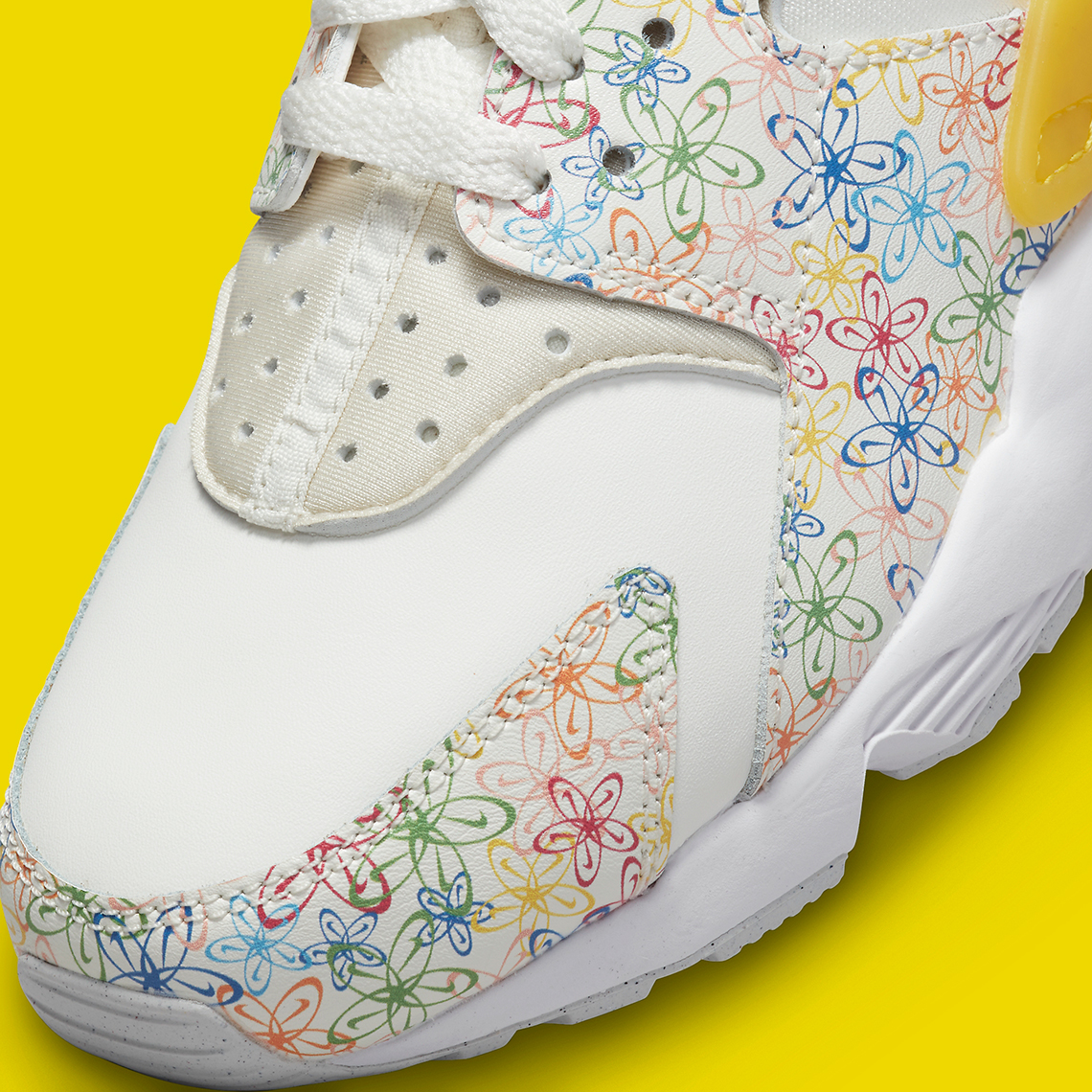 Nike Air Huarache Womens Floral Swoosh Dv3209 100 6