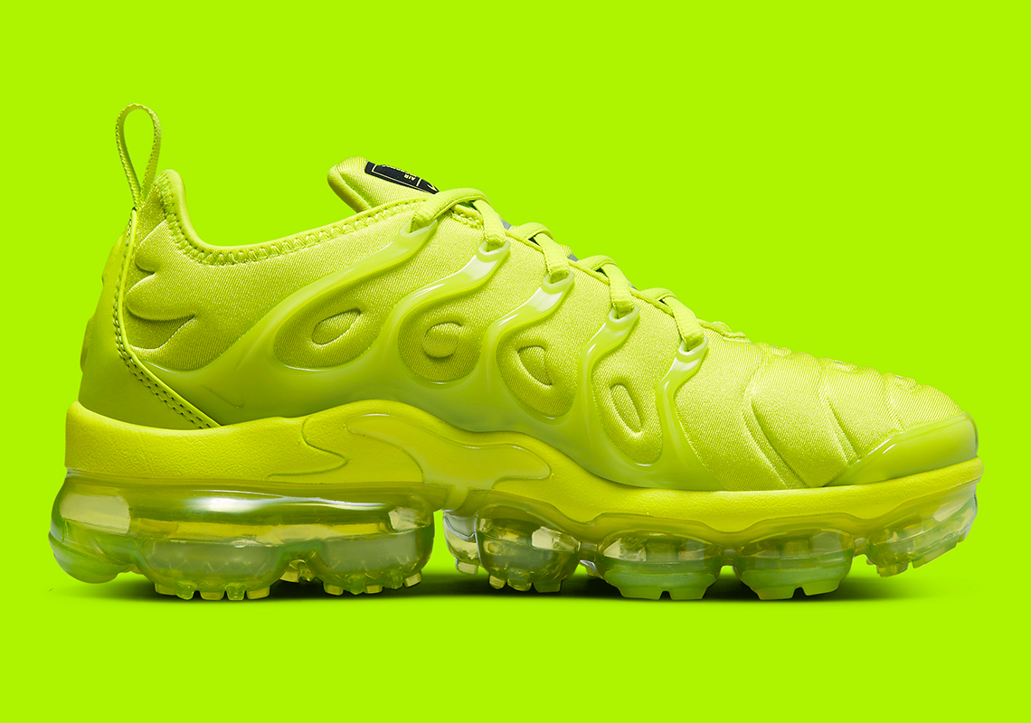 Nike Vapormax Plus Neon Volt Dx1784 300 Release Date 5